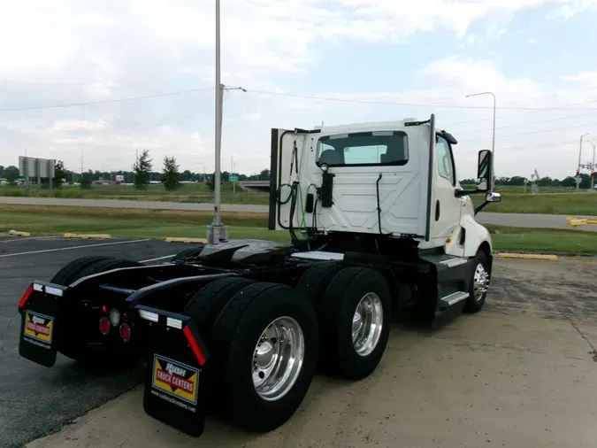 2021 International LT625