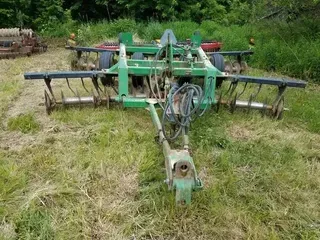 2001 John Deere 637