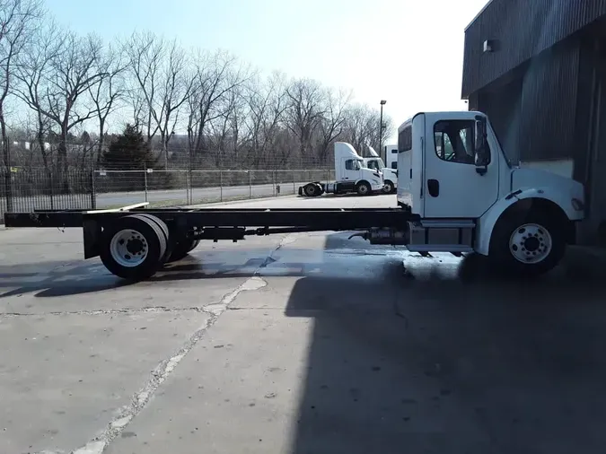 2020 FREIGHTLINER/MERCEDES M2 106