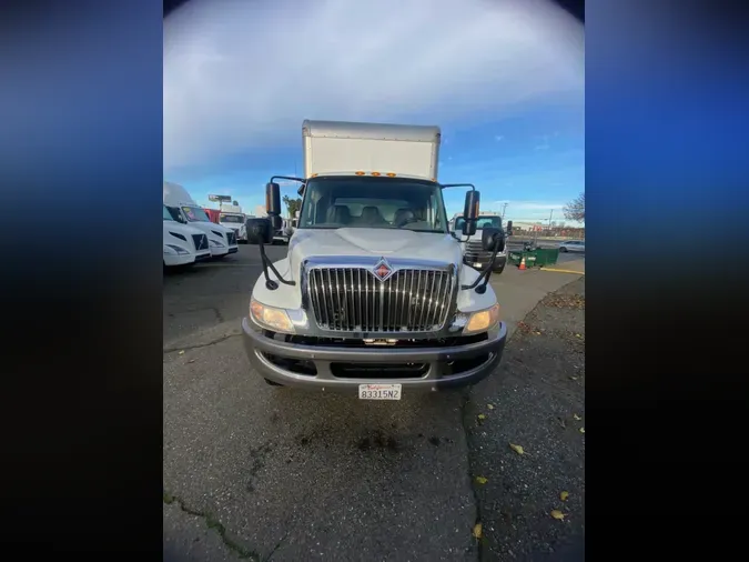 2019 NAVISTAR INTERNATIONAL 4300 SBA