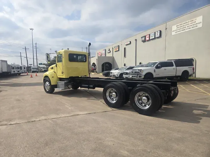 2020 Peterbilt 348