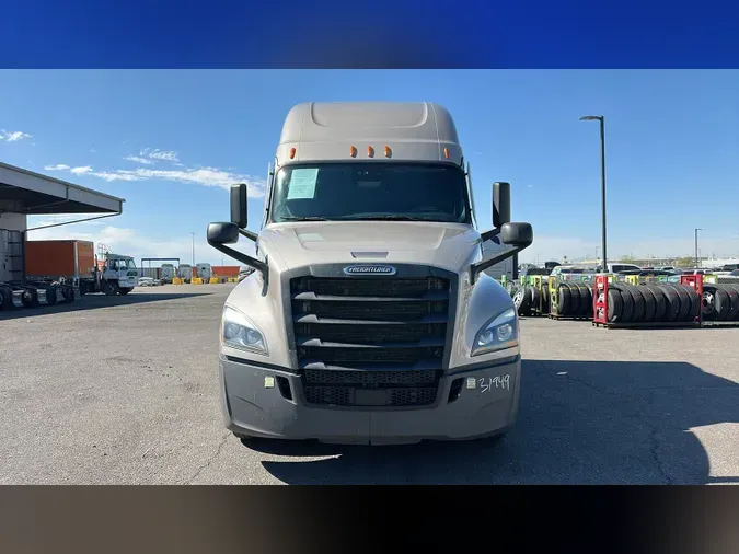 2024 Freightliner Cascadia 126