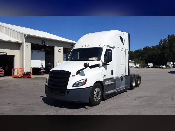 2022 Freightliner Cascadia 126