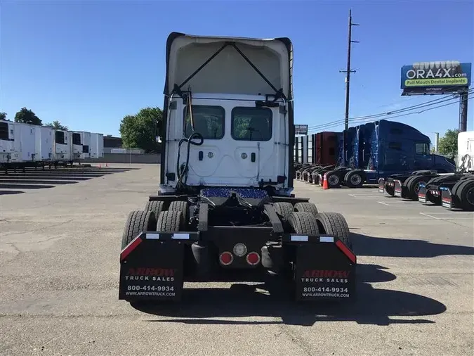 2021 FREIGHTLINER CA126