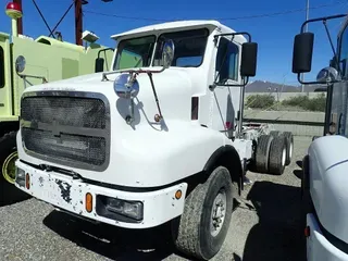 2005 Oshkosh F2346 - 6x6 Cab & Chassis