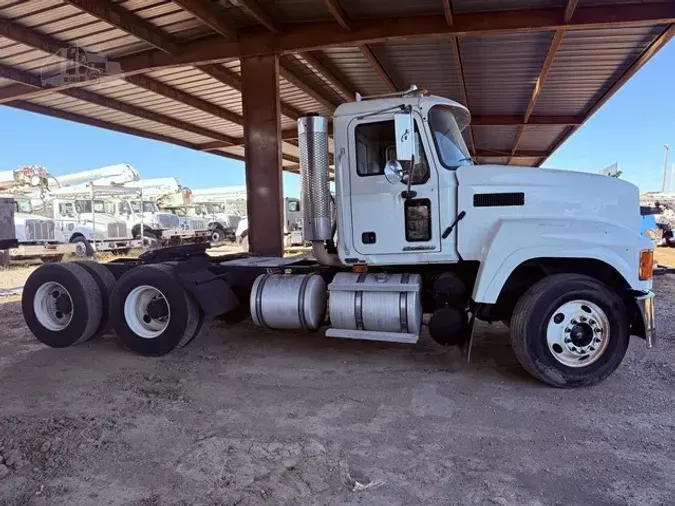 2007 MACK CHN613