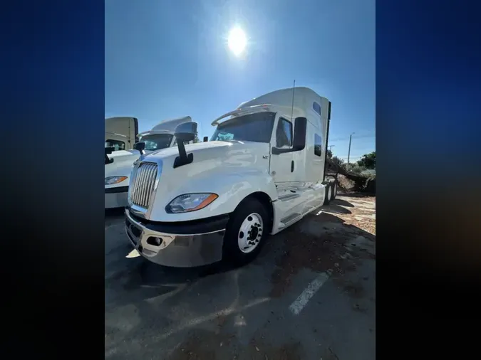 2020 NAVISTAR INTERNATIONAL LT625 SLPR CAB