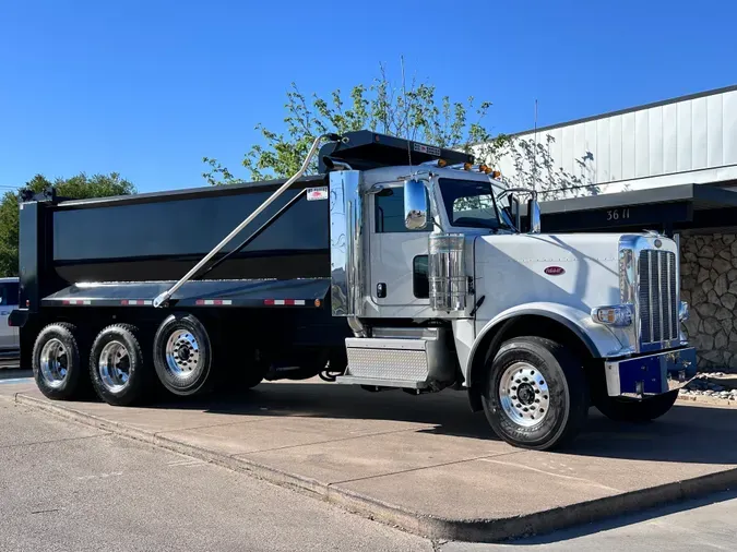 2023 PETERBILT 389