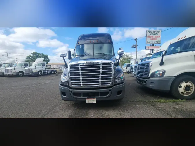 2019 FREIGHTLINER/MERCEDES CASCADIA 125