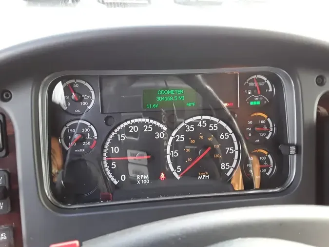 2020 FREIGHTLINER/MERCEDES M2 106