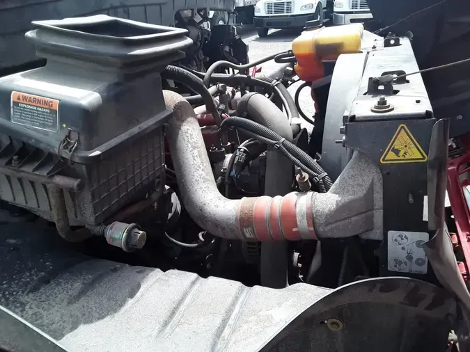 2020 NAVISTAR INTERNATIONAL MV607 (4X2)