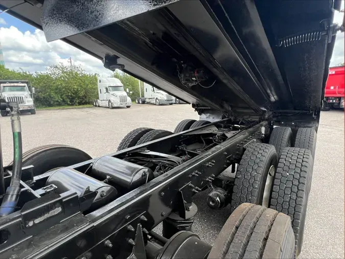 2019 Freightliner 114SD