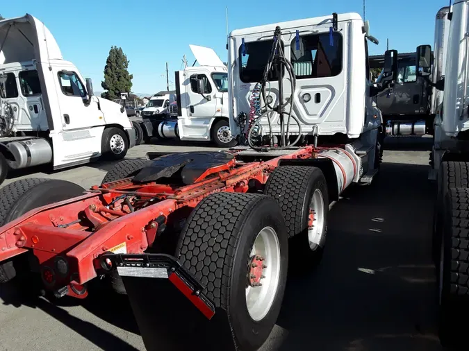 2019 FREIGHTLINER/MERCEDES CASCADIA 125