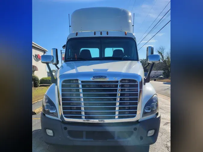 2019 FREIGHTLINER/MERCEDES CASCADIA 125