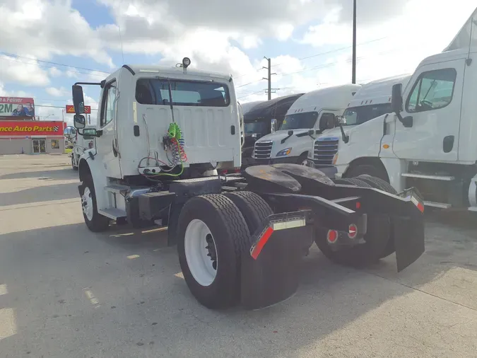 2019 FREIGHTLINER/MERCEDES M2 106