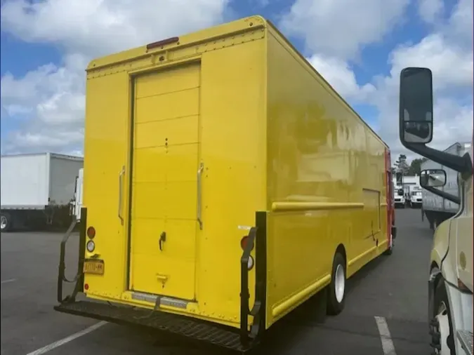 2017 FRTLR CUSTOM CHASSIS CORP MT55