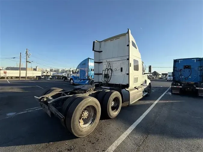2018 INTERNATIONAL LT