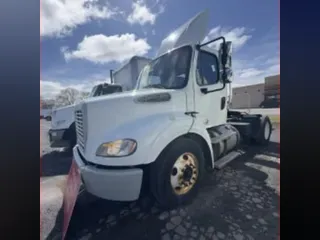 2019 FREIGHTLINER/MERCEDES M2-112