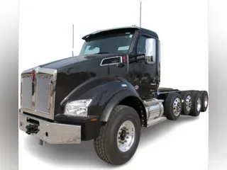2026 Kenworth T880