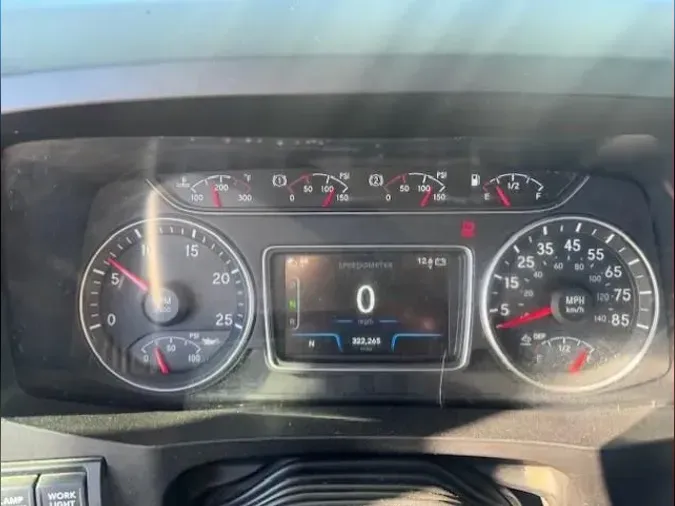 2019 International LT625