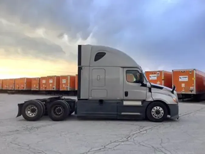 2020 Freightliner Cascadia