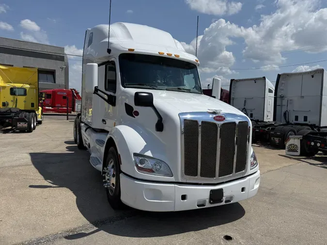 2022 Peterbilt 579
