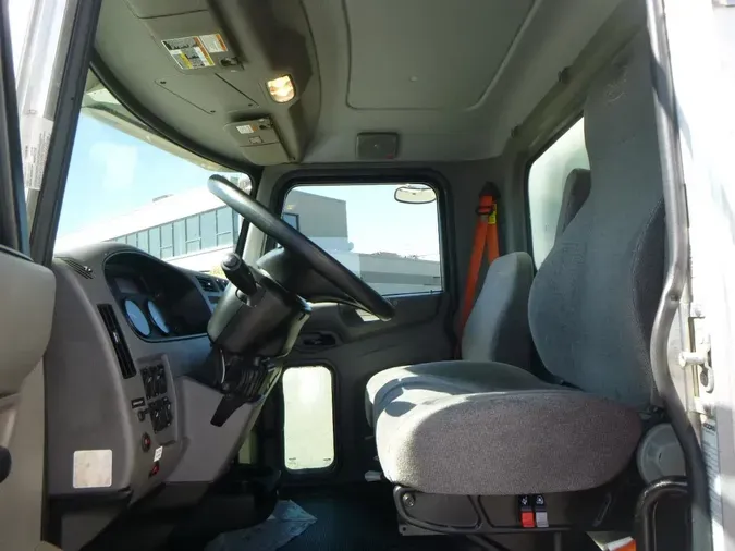 2020 Peterbilt 337