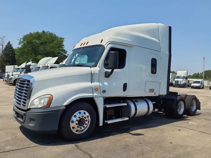 2020 FREIGHTLINER CASCADIA 125
