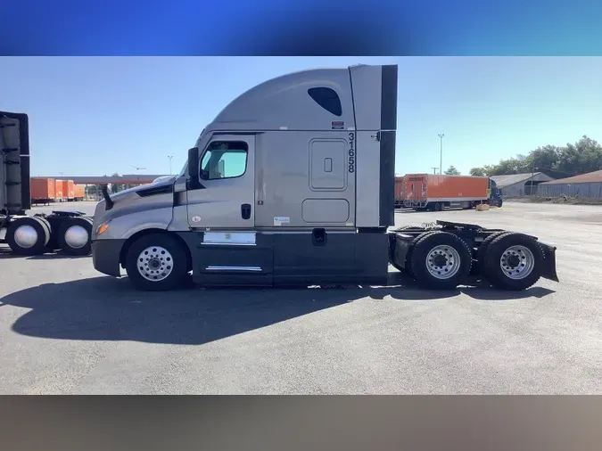 2024 Freightliner Cascadia 1267331184414216dc2d70c411885af51ef