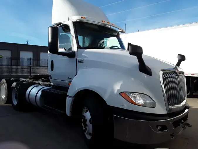 2018 NAVISTAR INTERNATIONAL LT625 DAYCAB T/A