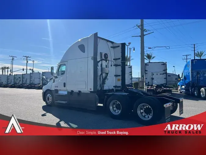 2021 FREIGHTLINER CA126