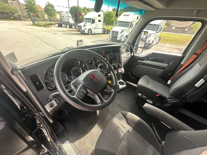 2022 Kenworth T680