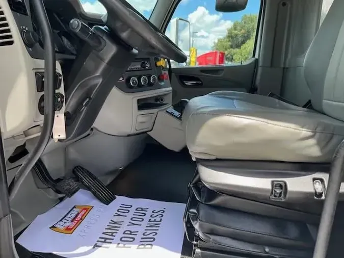 2020 Peterbilt 567