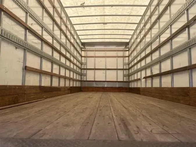 2019 Freightliner Business Class M2 106