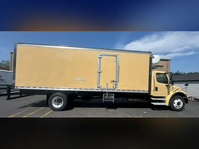 2019 FREIGHTLINER M2 106