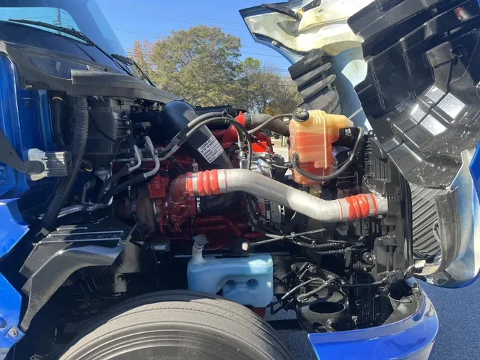 2022 International LT625