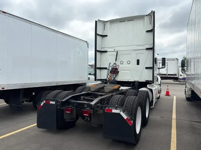 2019 NAVISTAR INTERNATIONAL LT625 SLPR CAB