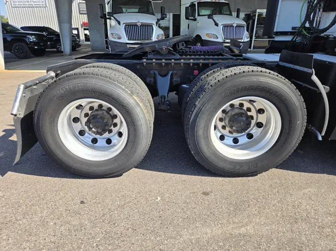 2021 International LT625