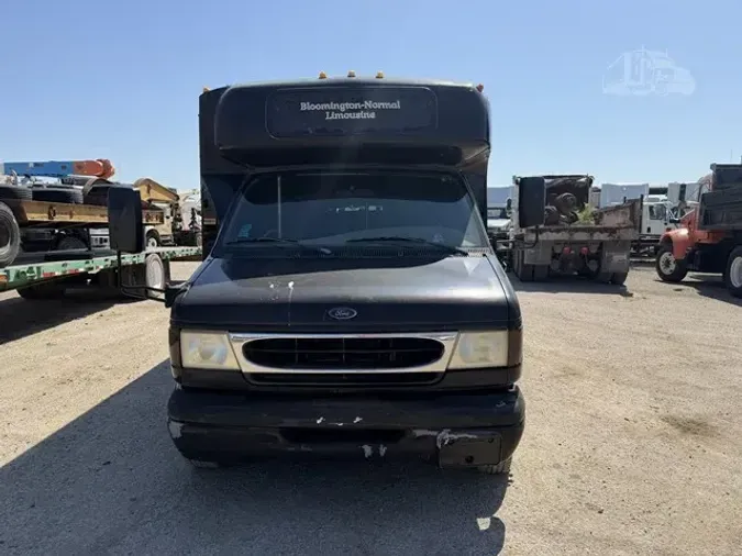 2002 FORD E350