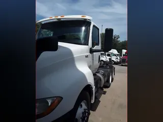2019 NAVISTAR INTERNATIONAL LT625 DAYCAB T/A