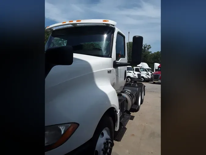 2019 NAVISTAR INTERNATIONAL LT625 DAYCAB T/A735135be5314f97775b3ae34303e74e0