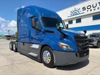 2022 Freightliner Cascadia 126
