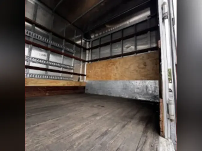 2019 FREIGHTLINER/MERCEDES M2 106