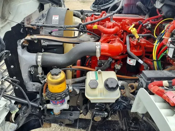 2019 FREIGHTLINER/MERCEDES M2 106