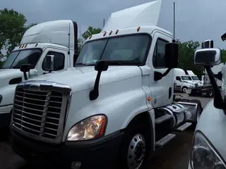 2019 FREIGHTLINER CASCADIA 125