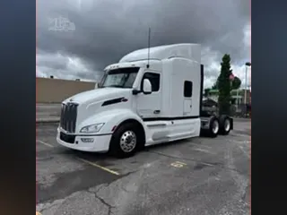 2023 PETERBILT 579