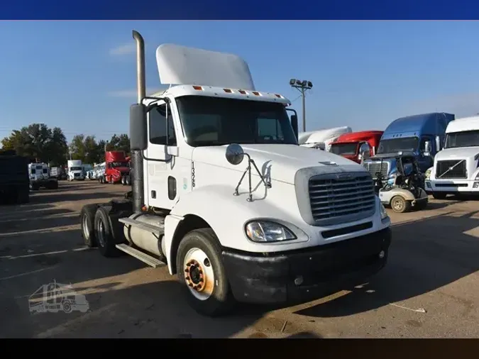 2009 FREIGHTLINER COLUMBIA 120