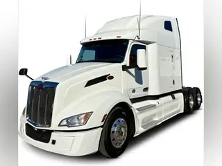 2022 Peterbilt 579