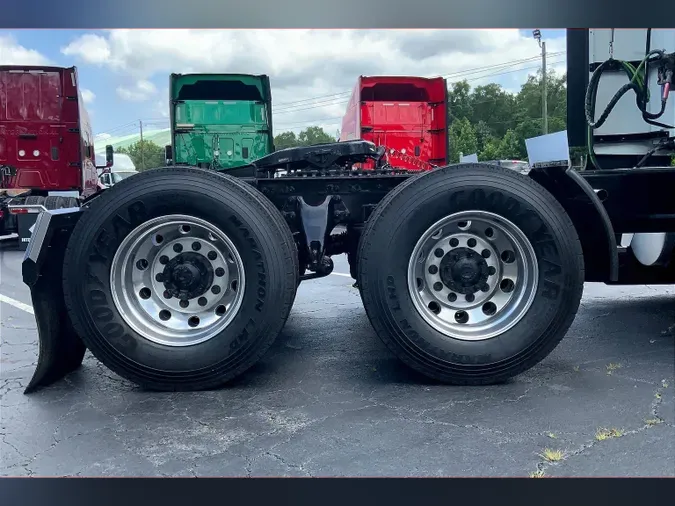 2022 INT LT625 6x4