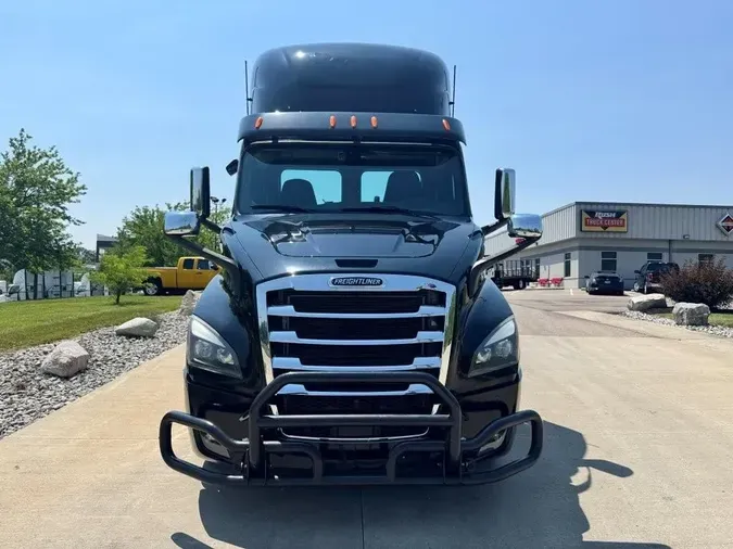 2020 Freightliner Cascadia